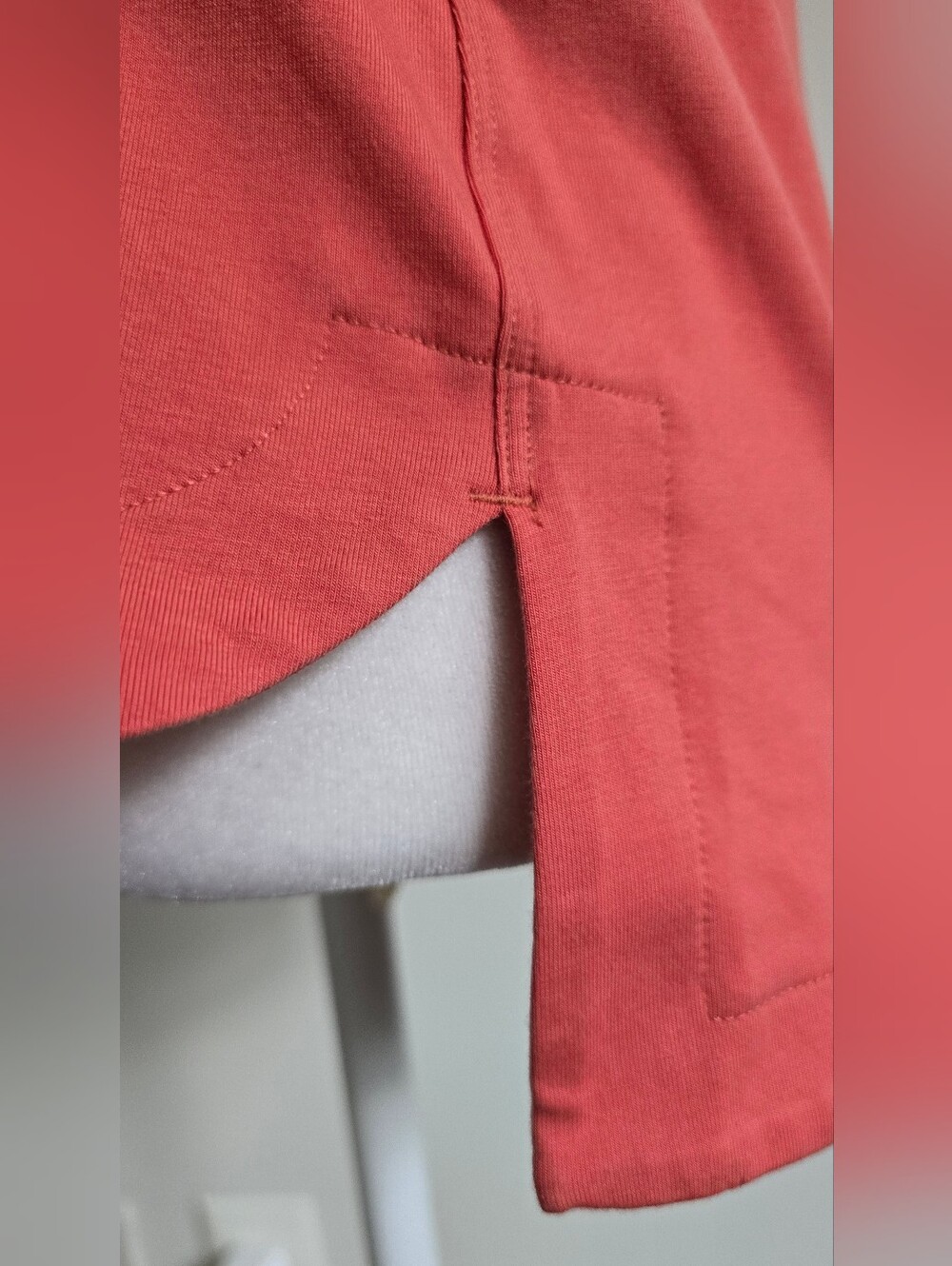 Atleta Effortless Tank, NWT, Size M, Sleeveless Crewneck Tank Top - Coral - Picture 4 of 9
